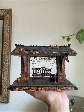 🎃 Department 56 Halloween Train Platform Figurine See Photos